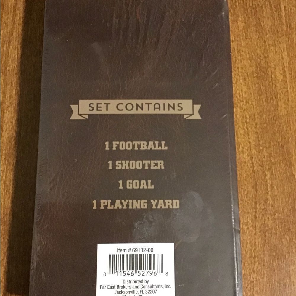 Mini Desktop Football Game - Picture 3 of 3